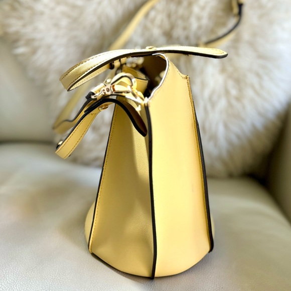 Yellow leather bucket bag - from Japan - Picture 3 of 11